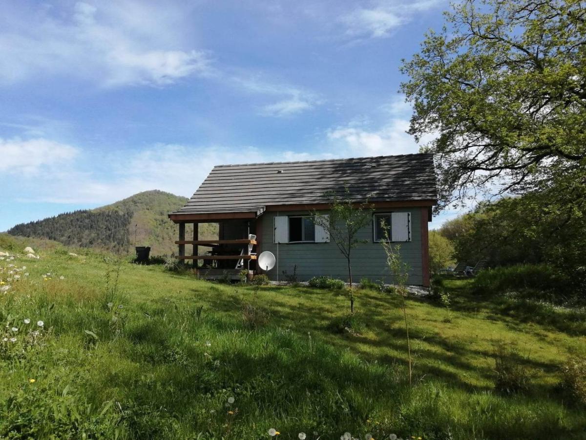 Le Chalet De Lilie Bassignac Εξωτερικό φωτογραφία