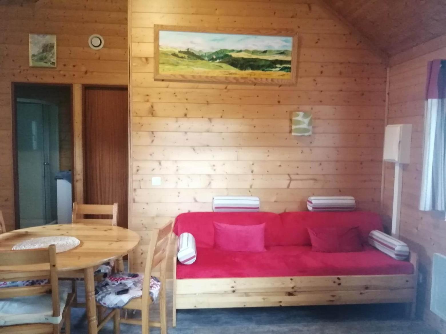 Le Chalet De Lilie Bassignac Εξωτερικό φωτογραφία