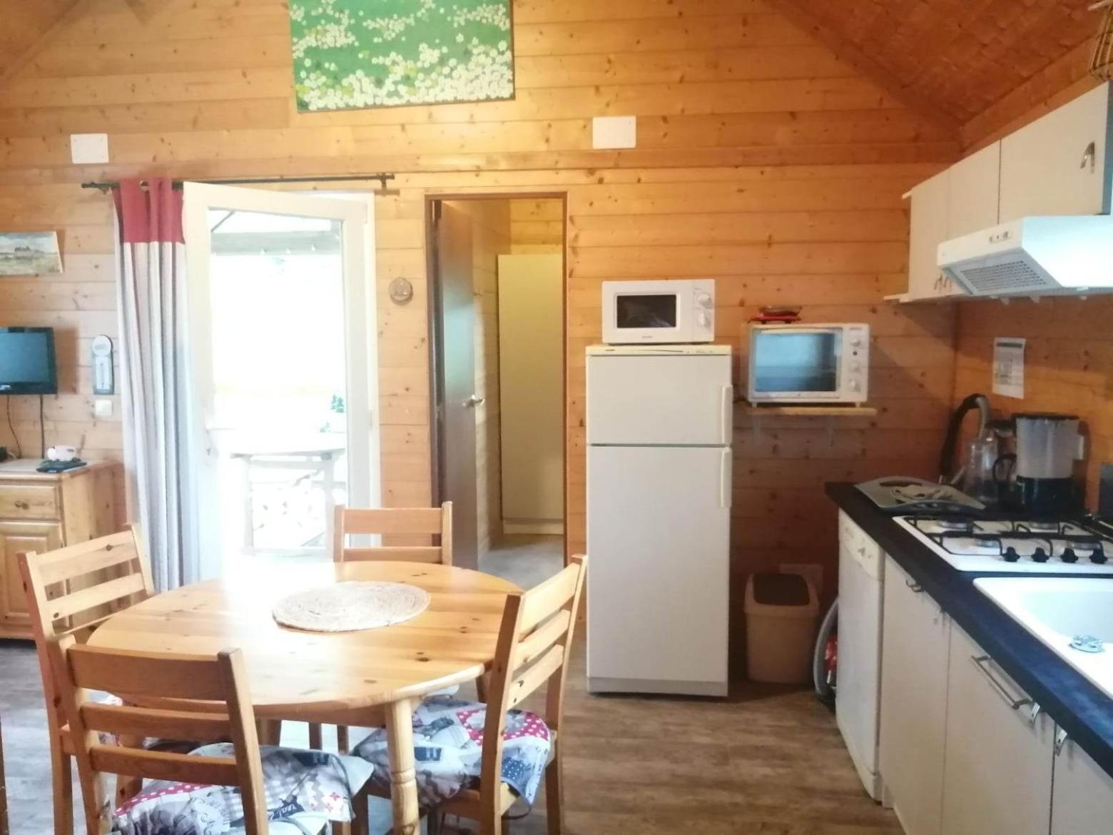 Le Chalet De Lilie Bassignac Εξωτερικό φωτογραφία